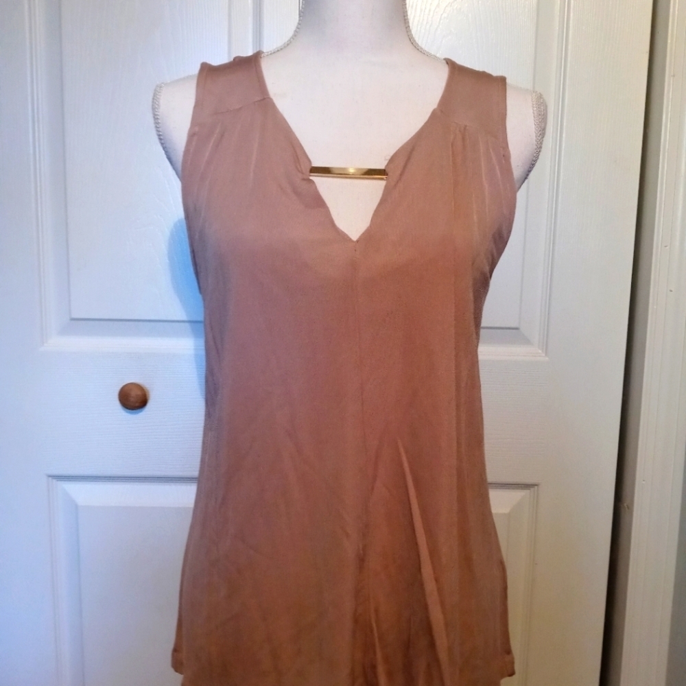 H&M women size medium tan blouse